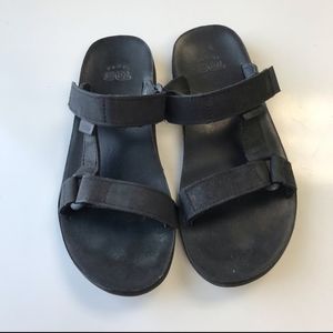 Teva leather slide sandals black size 8